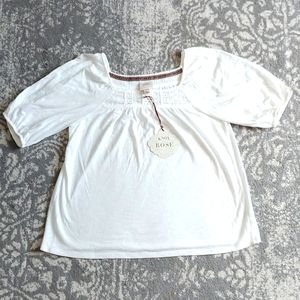 Women's Knox Rose brand white peasant top size small NWT